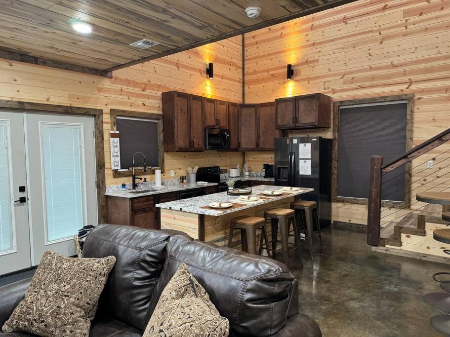 Holiday home The Moonlight Dream Cabin! Broken Bow