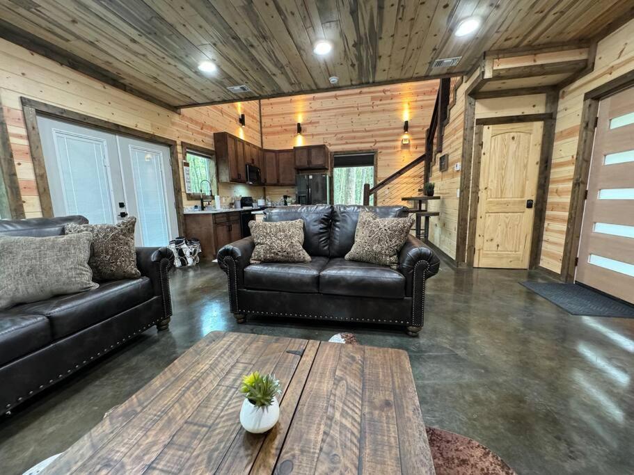 The Moonlight Dream Cabin! Broken Bow