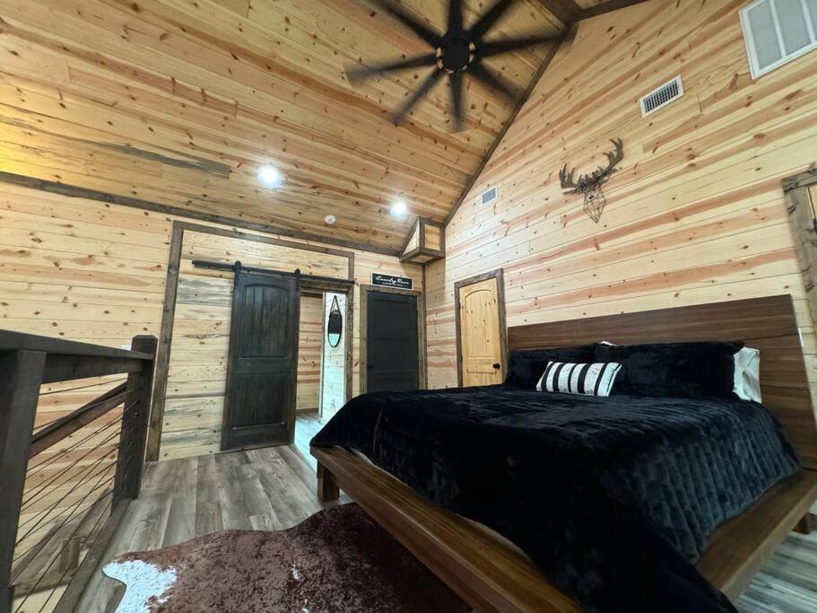 Holiday home The Moonlight Dream Cabin! Broken Bow