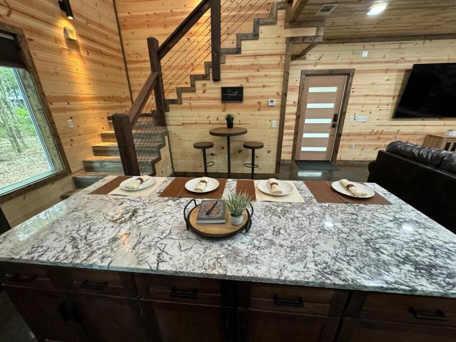 The Moonlight Dream Cabin! Broken Bow